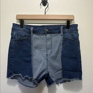 Crazy Train Two-Tone Denim Women Shorts, Size XL